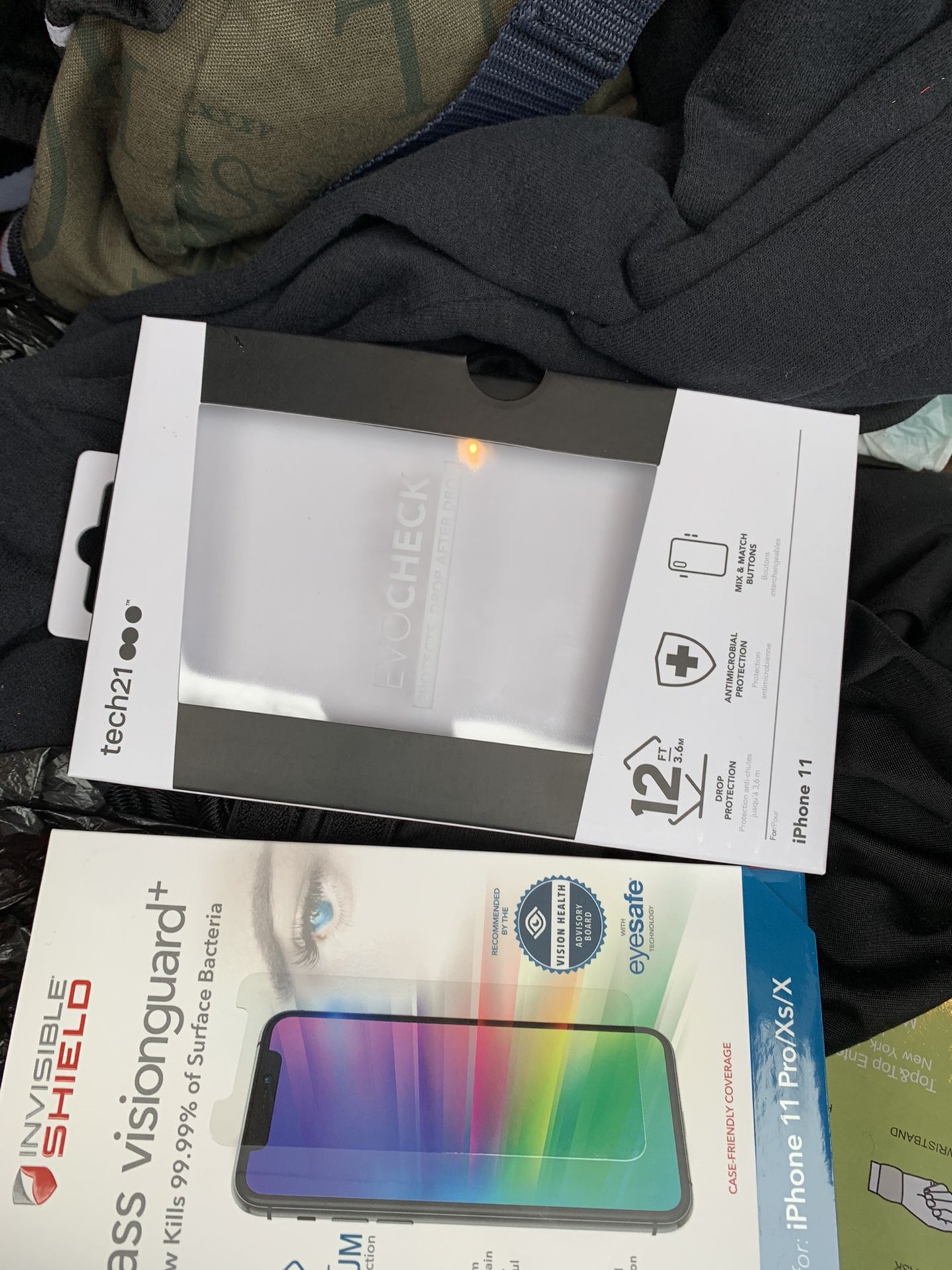 iPhone Xr Brand New 450 Unlocked