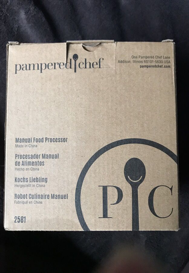 Pampered Chef Manual Food Processor Plus Lid for Sale in Floresville, TX -  OfferUp