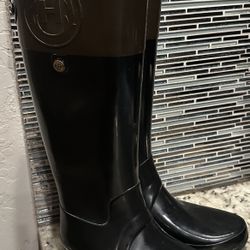 Hunter Tall Raining Boots Like New