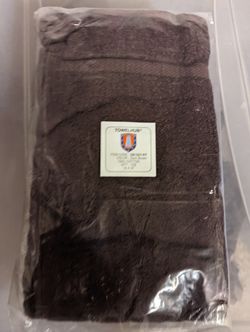 $18- SALON •BARBERSHOP• SPA TOWELS -$18