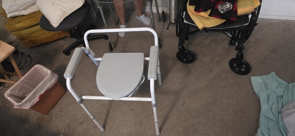 Bed side Commode Brand NEW.