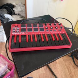Electronic Piano Akai 