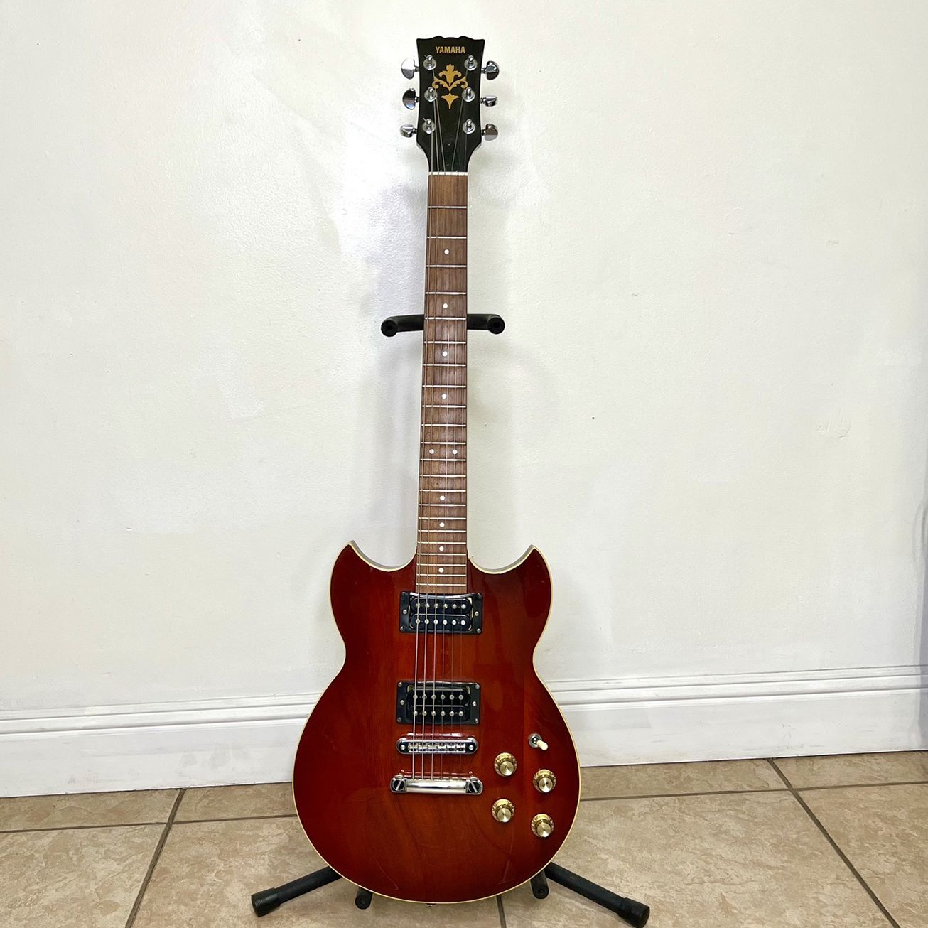 Yamaha Electric Guitar SG 500B 1998 Cherry Red