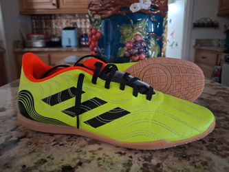 Turf soccer cleats size 9