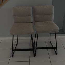 2 Bar Stools