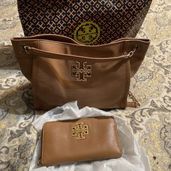Like New Authentic Tory Burch Large Handbag And Wallet Set