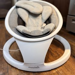 Munchkin swing For Sale 