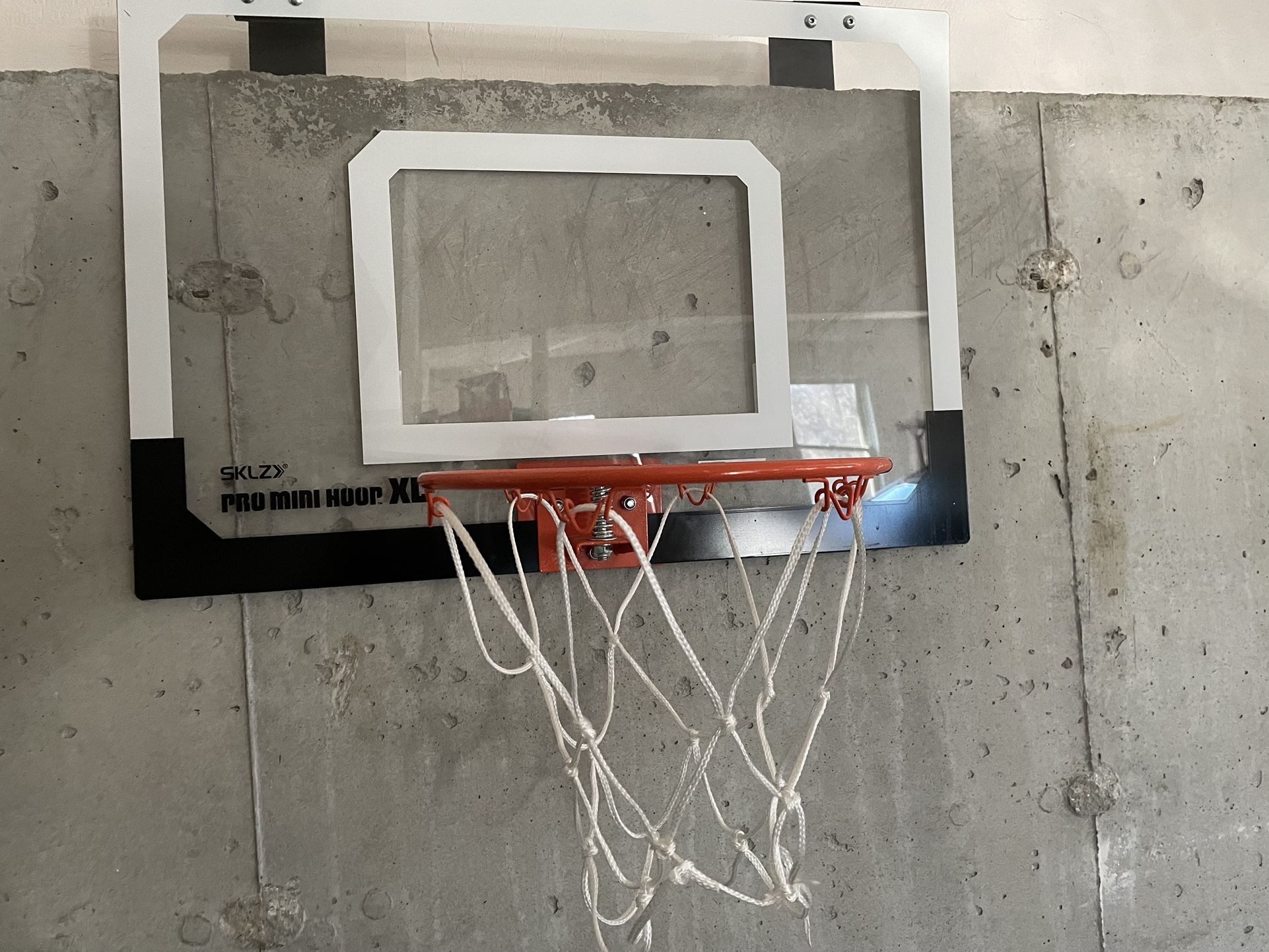 sklz pro mini basketball  hoop
