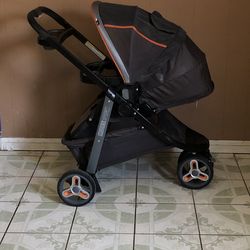 LIKE NEW GRACO MODES STROLLER AND BASSINET 2 IN 1