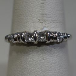 Platinum Genuine/Natural Diamond Ring EUC