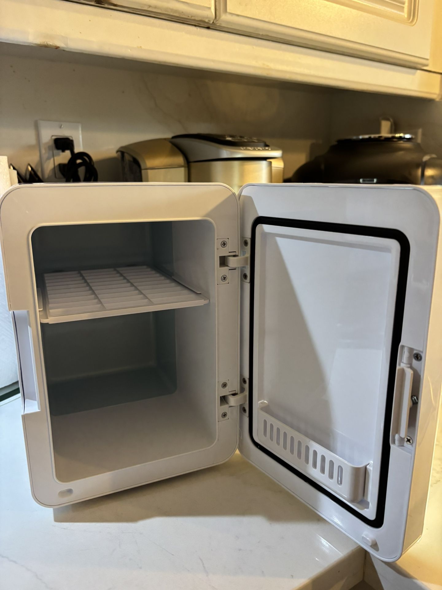 Frigidaire Mini Fridge