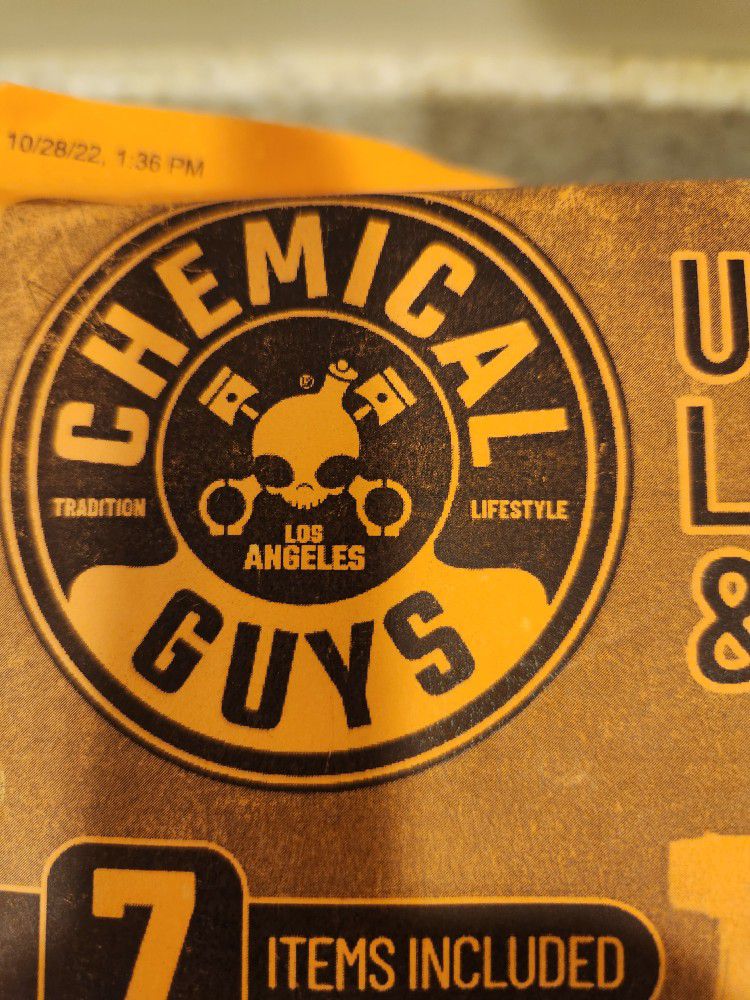 Chemical Guys Ultimate Leather Cleaning And Protectiom
