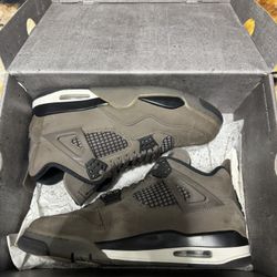 Jordan 4s Cave Stone  Size 9.5 