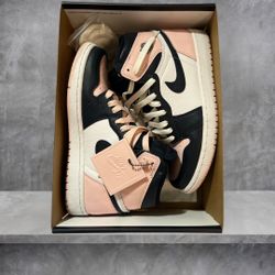 Woman’s Air Jordan 1 Retro High OG SE 'Bubble Gum'