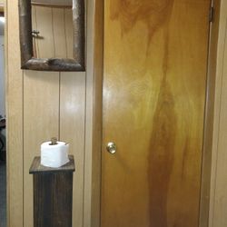 Rustic Bathroom Decor 