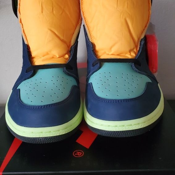 Air Jordan 1 Retro High Tokyo Bio Hack Size 14