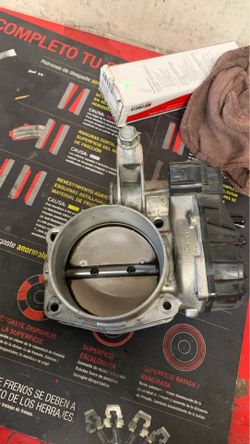 09-12 Genesis Hyundai Throttle body 3.8