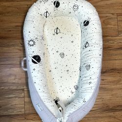 Portable Infant Lounger 