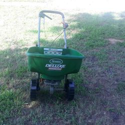 Scott's EdgeGuard Broadcast Spreader Whit Setting