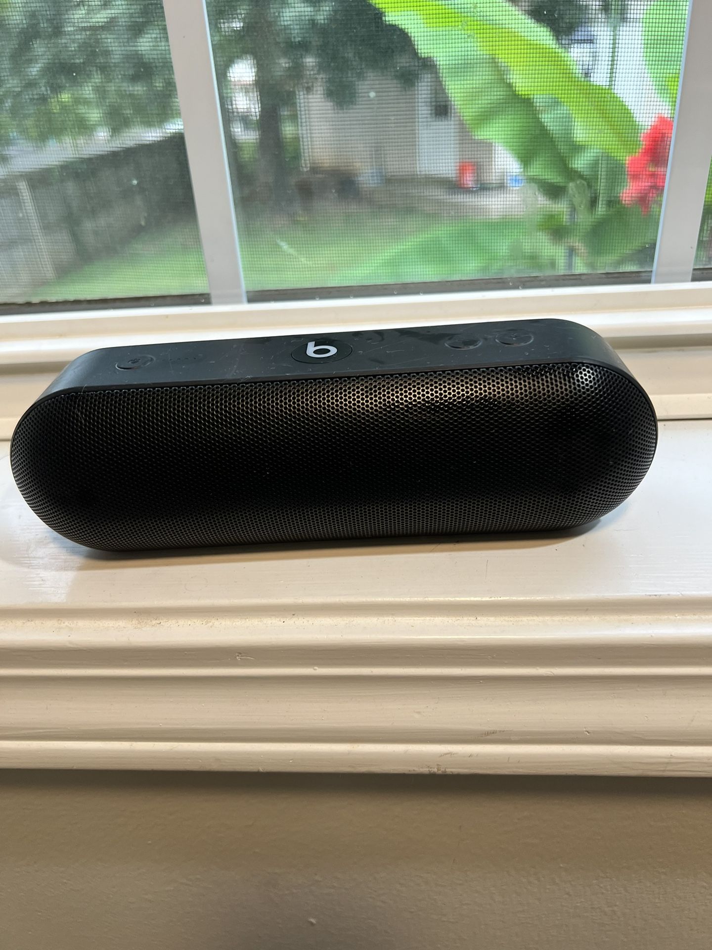 Beats Pill+