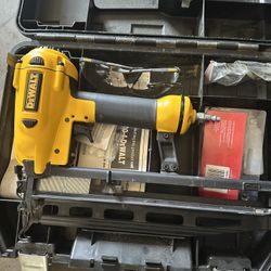 Dewalt Nailer