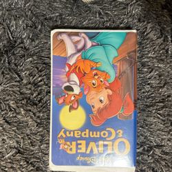 Walt Disney (Oliver & Company)