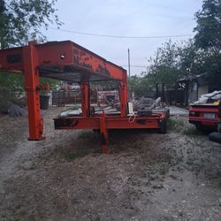 AWSOME HEAVYDUTY CONSTRUCTION GOOSENECK TRIPLE AXLE  [ 29ft LEGNTH- FRONT  TO  BA C K ]  20ft x 8ft w