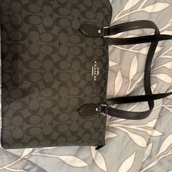 Coach Signature Tote 