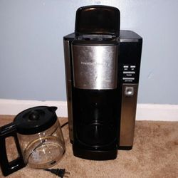 PRICE DROP Hamilton Beach coffee maker makes 2 to 12 cups.