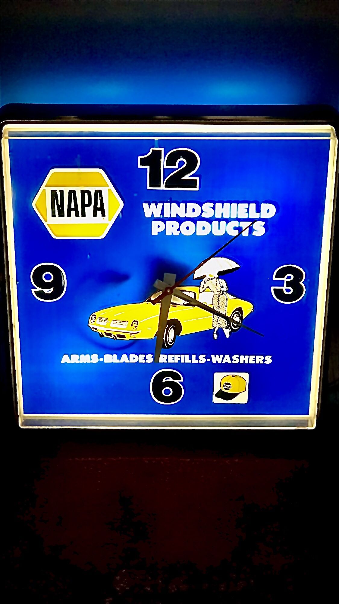1975 Napa Auto Parts Clock/Light