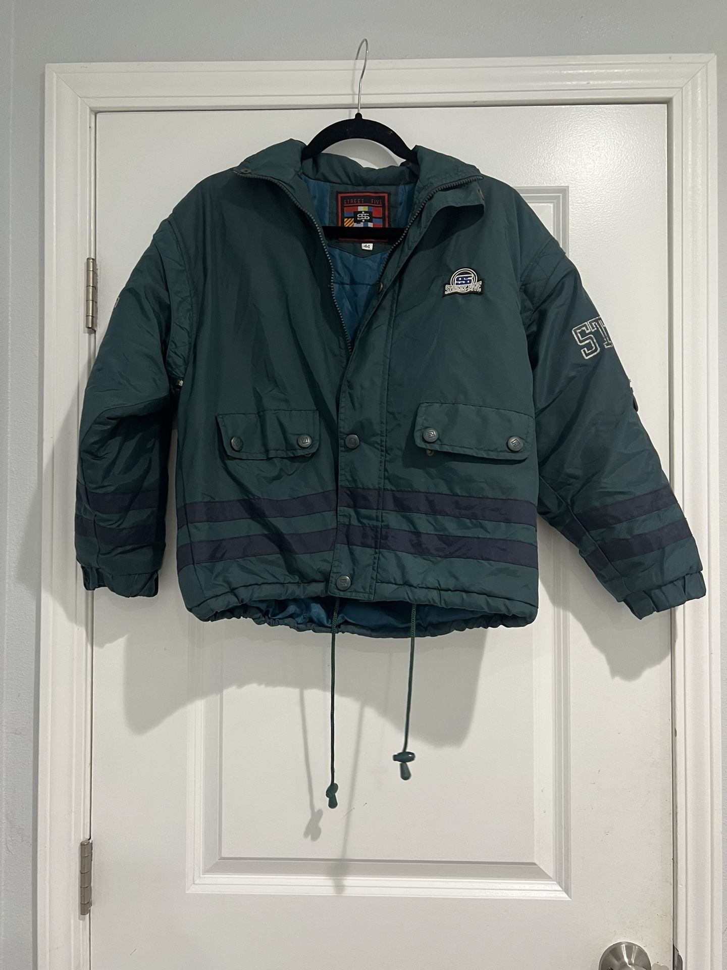 Boy's winter waterproof  jacket with hood, cold-proof coat, detachable sleeves, windproof coat 