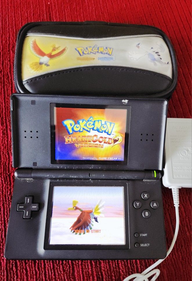 Authentic Nintendo Ds Lite / Pokémon Heartgold / HeartGold & SoulSilver ...