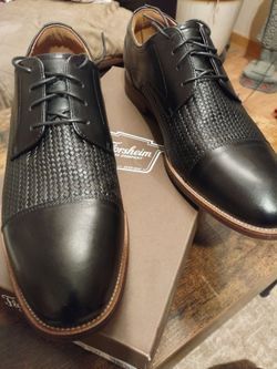 Brand New Mens Florsheim Leather shoes