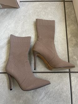 Just Fab Sock Bootie Size 6