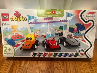 Brand New Lego 10445 F1 Team Racing Cars & Drivers