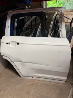 2022 2023 2024 JEEP GRAND CHEROKEE RIGHT REAR DOOR SHELL