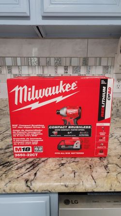 M18 18V Lithium-Ion Brushless Cordless 1/4 in. Impact Driver Kit with Two 2.0 Ah Batteries and Charger