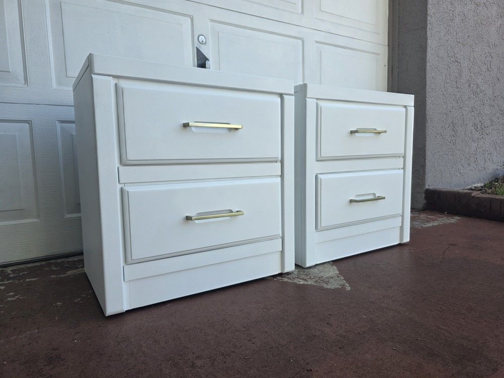 Set Of 2 Matching Nightstands Freshly Refinished