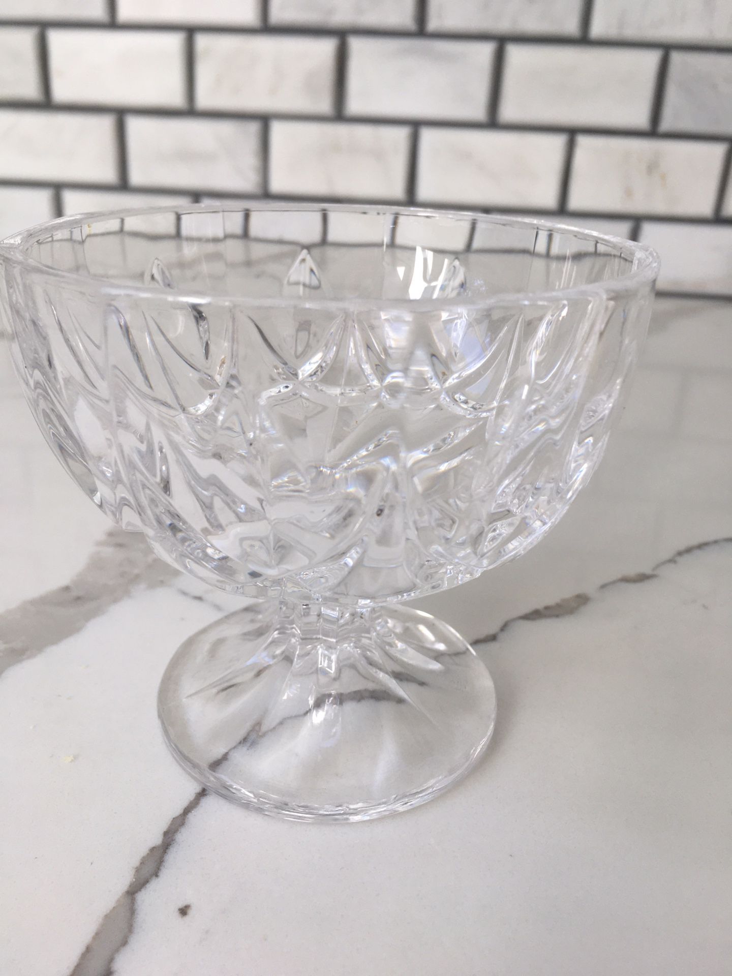 Glass bowl