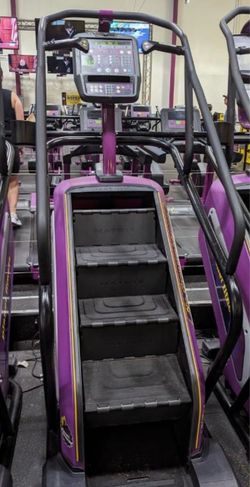 Commercial Stair Climber / Stepmill for Sale – Excellent Condition