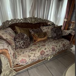 Homey Design Couch Set And Tables 