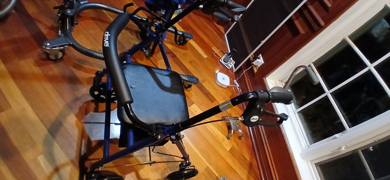 4 wheel walker ,chair