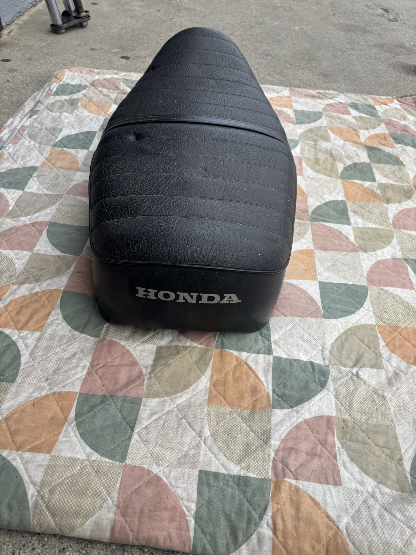 honda cb stock seat