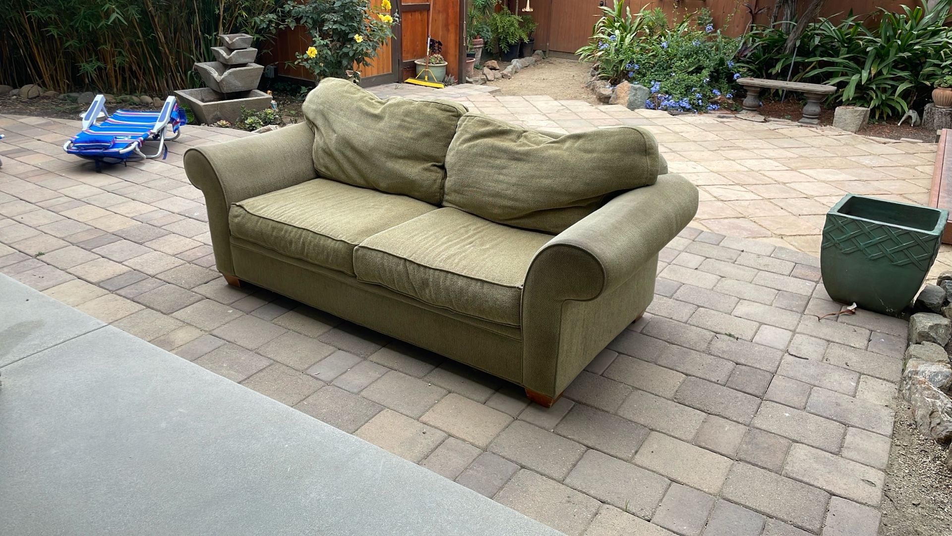 Free Couch