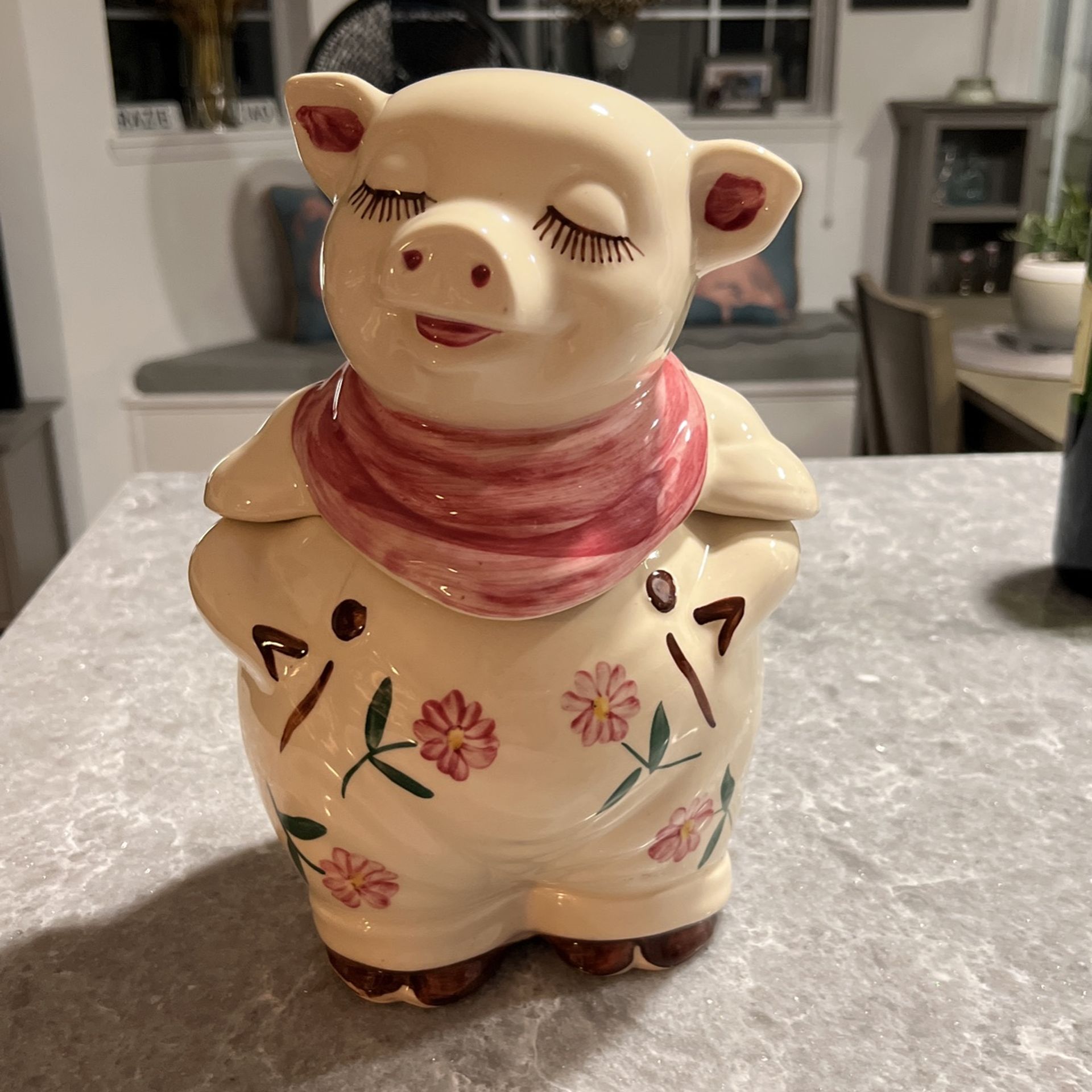 Shawnee Smiley Pig Cookie Jar Vintage 40s