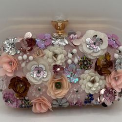 Bebe Clutch