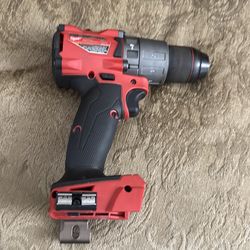 Milwaukee M18 hammer drill driver