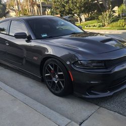 2016 Dodge Charger Scat Pack 