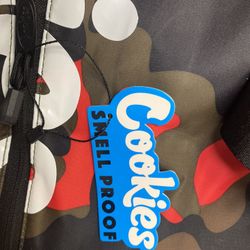 1- Cookies SMELL PROOF Duffle Travel Bag Red camo Or blue camo