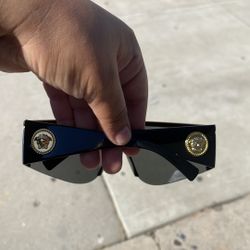 Selling Versace Sunglasses 